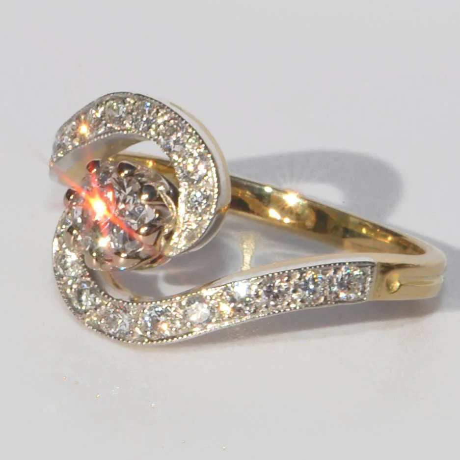 Bague tourbillon en or jaune et platine et diamants - Image 3