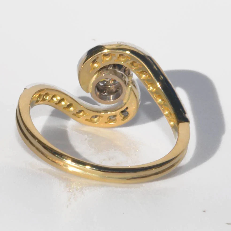 Bague tourbillon en or jaune et platine et diamants - Image 4