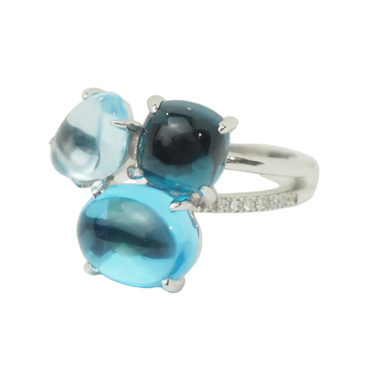 Bague Trilogie en or blanc, aigue-marine, topazes et diamants - Image 3