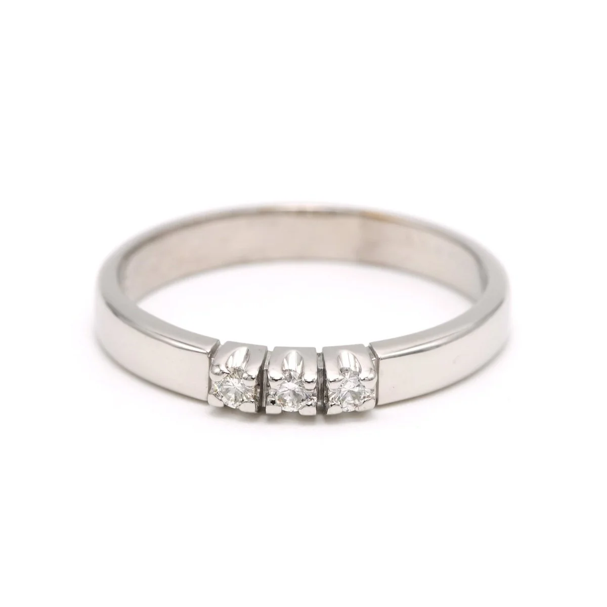 Bague Trilogie en or blanc et diamants - Image 7