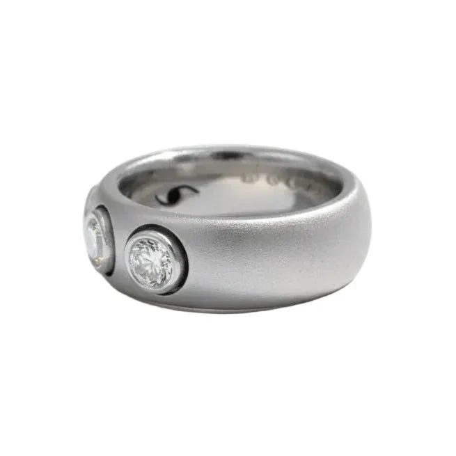 Bague Trilogie en or blanc et diamants - Image 3