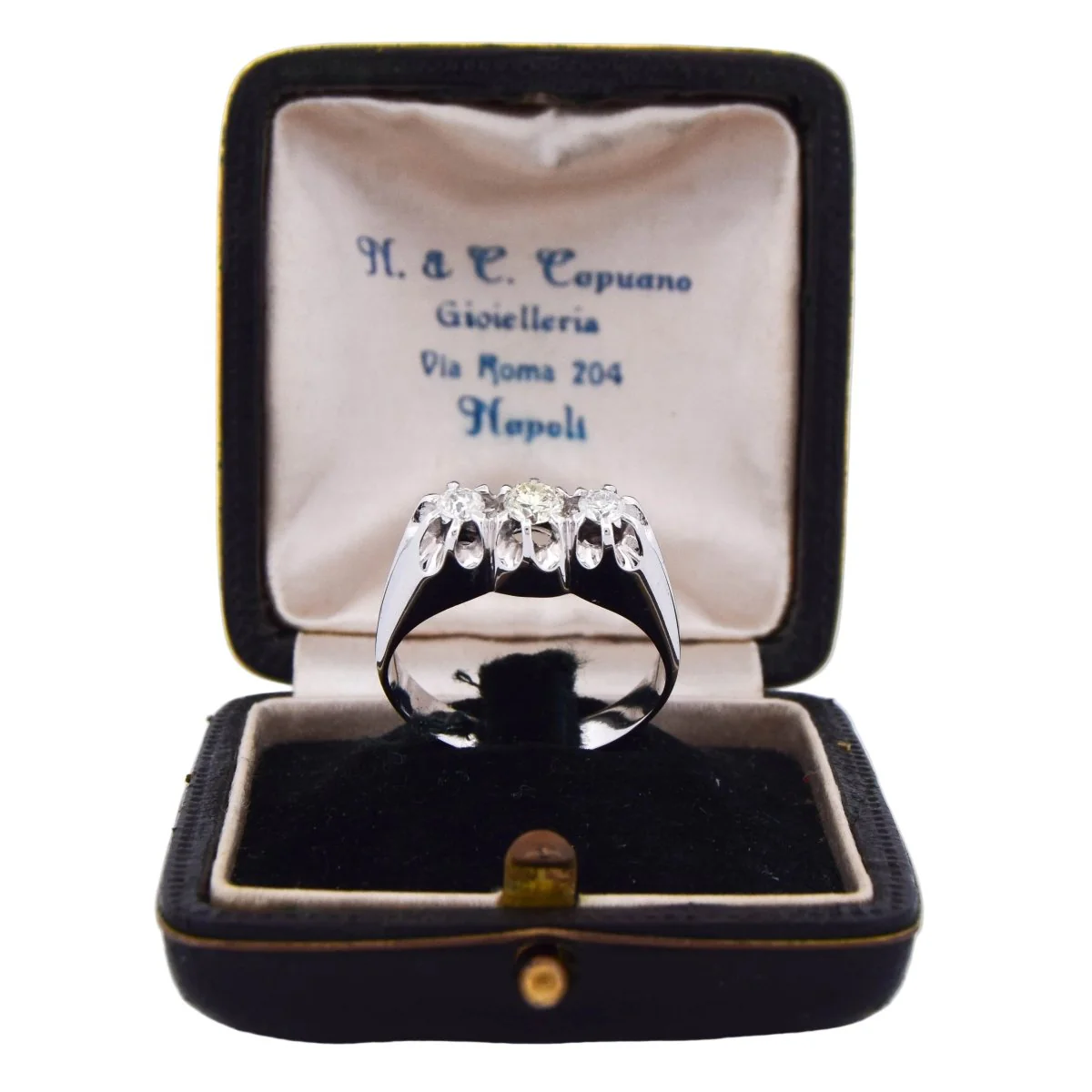 Bague Trilogie en or blanc et diamants - Image 9
