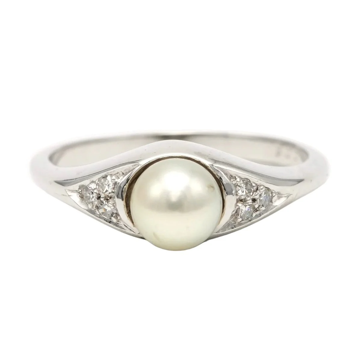 Bague Trilogie en or blanc, perle et diamants