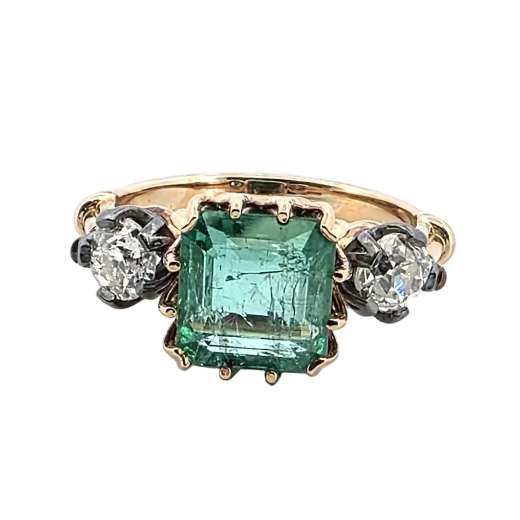 Bague Trilogie en or jaune, argent, émeraude et diamants