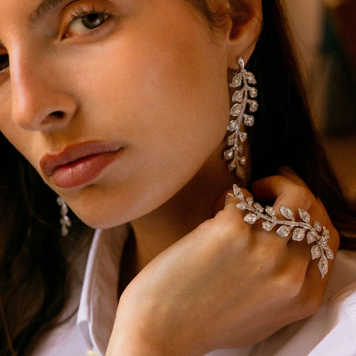 Bague Triple en or blanc et diamants - Image 6