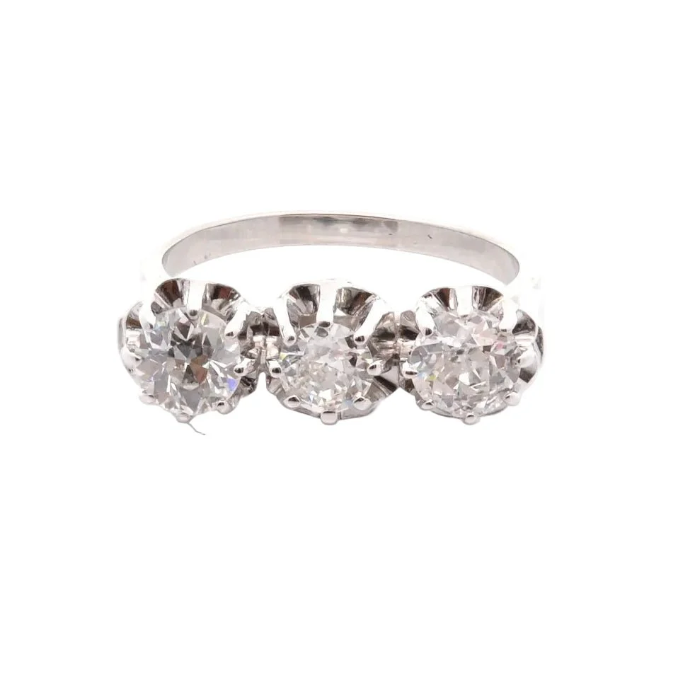 Bague Trilogie en or blanc et diamants