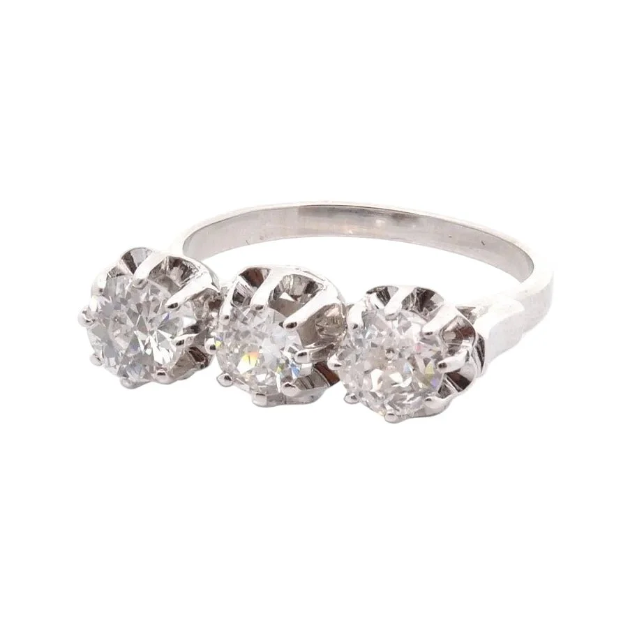 Bague Trilogie en or blanc et diamants - Image 2