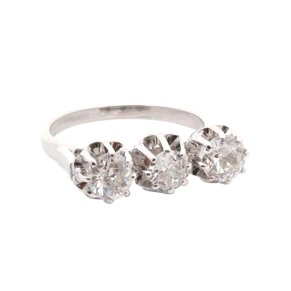 Bague Trilogie en or blanc et diamants - Image 4