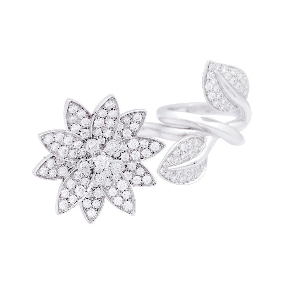 Bague VAN CLEEF & ARPELS "Lotus" en or blanc et diamants - Image 5