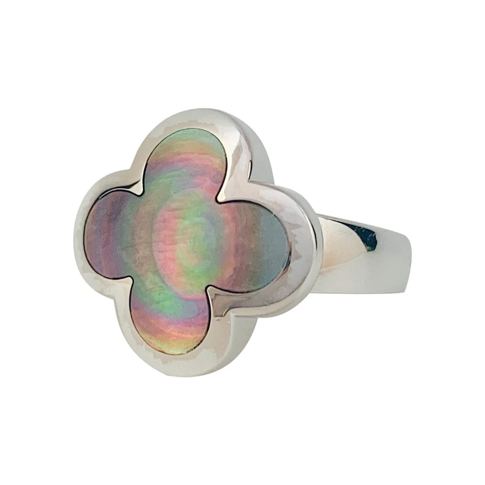 Bague VAN CLEEF & ARPELS modèle "Pure Alhambra" en or blanc, nacre grise