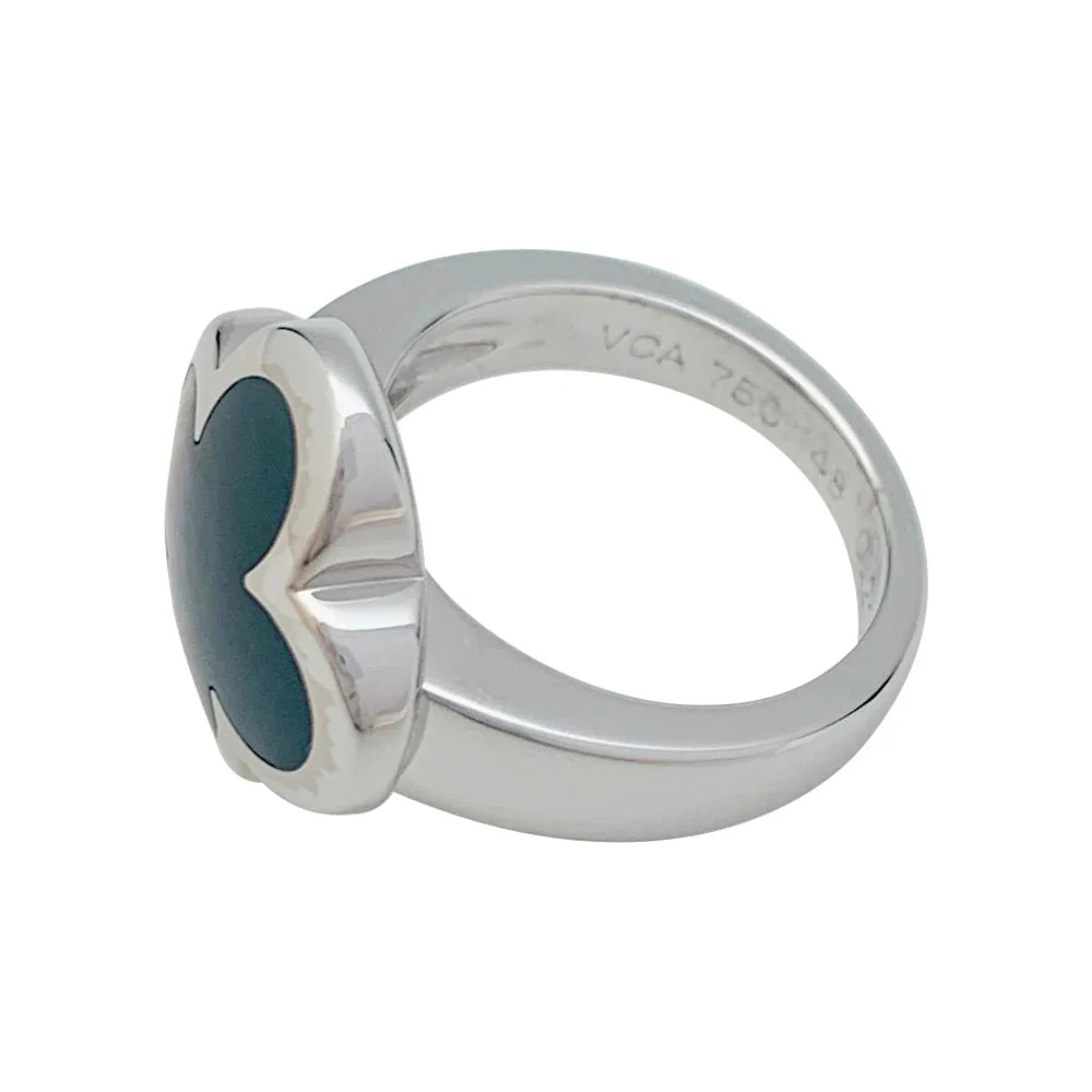 Bague VAN CLEEF & ARPELS modèle "Pure Alhambra" en or blanc, nacre grise - Image 2