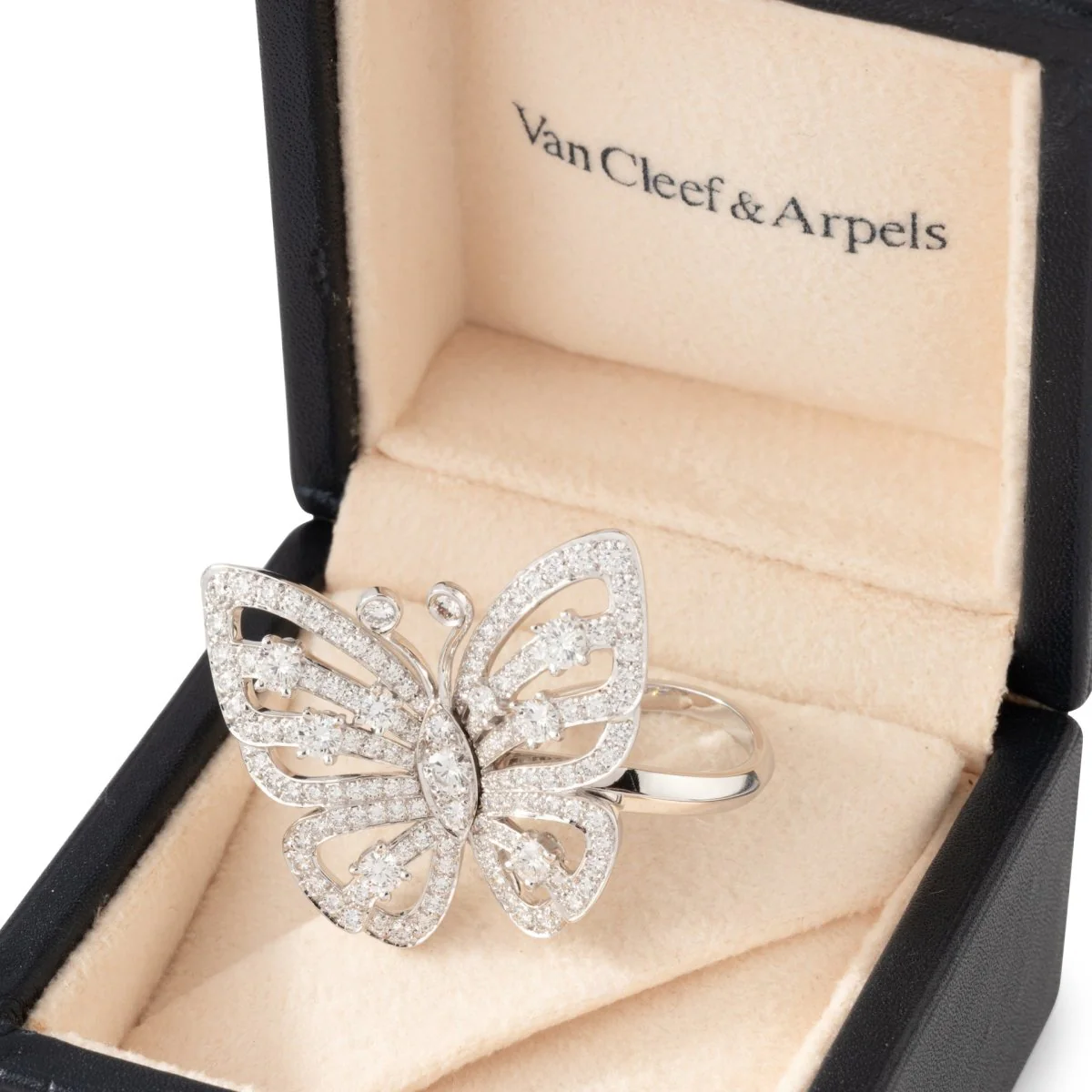 Bague VAN CLEEF & ARPELS Papillon en or blanc et diamants - Image 4