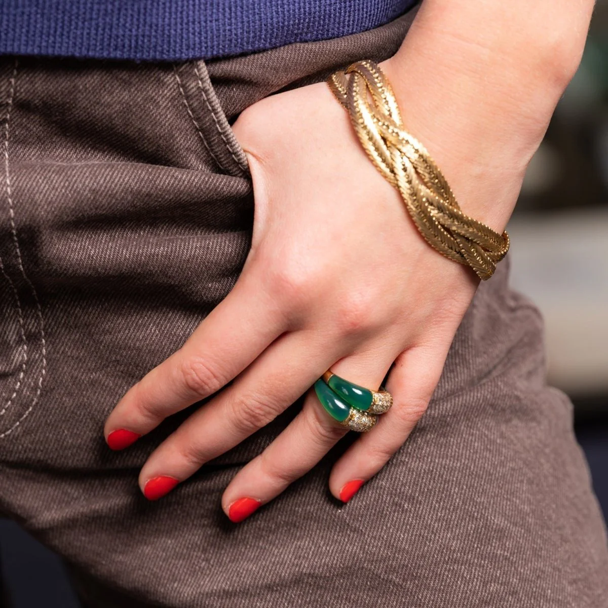 Bague Jonc VAN CLEEF & ARPELS "Philippine" en or jaune, jade verte et diamants - Image 2