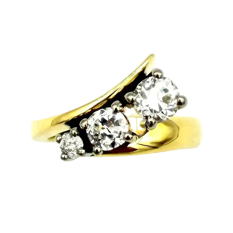 Bague Trilogie en or blanc, or jaune et diamants