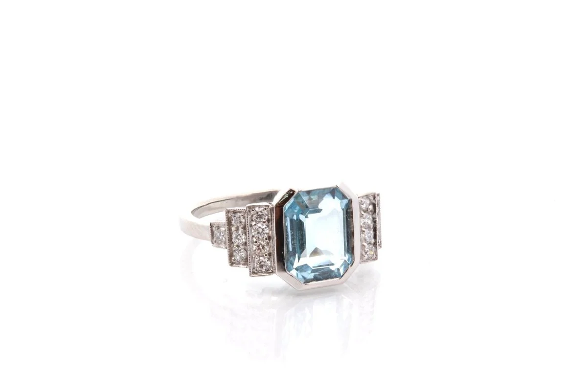 Bague Entourage en platine, aigue-marine et diamants - Image 2