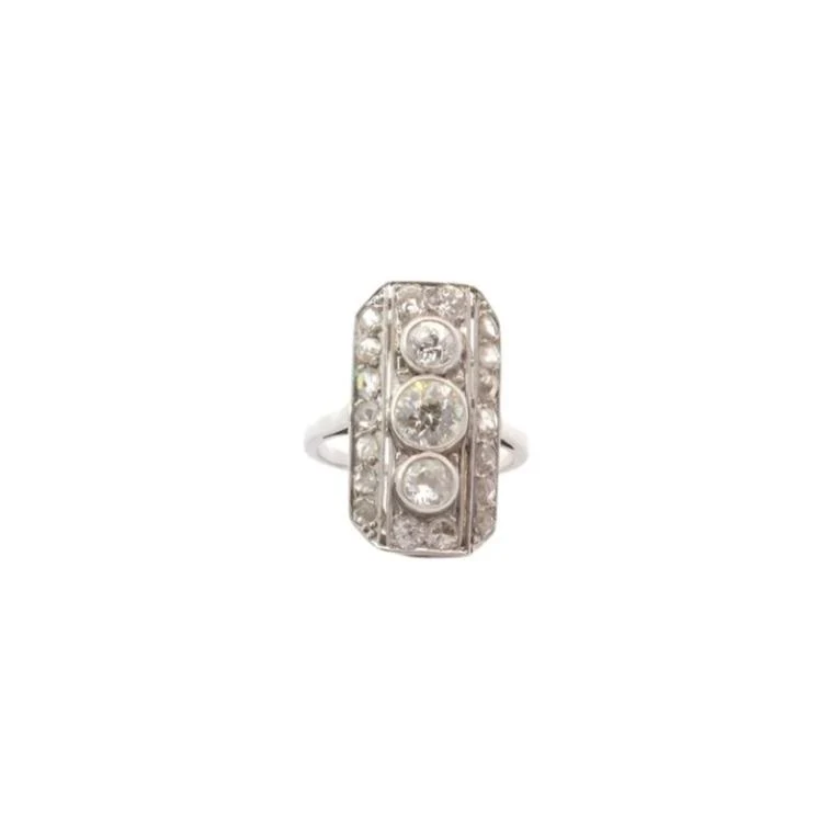 Bague en or blanc, platine et diamants