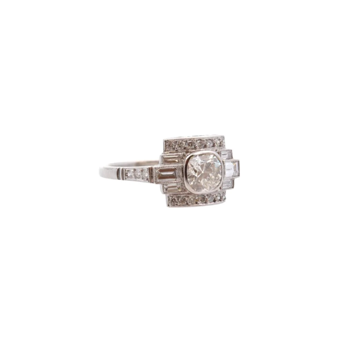Bague Pavée en platine et diamants - Image 5