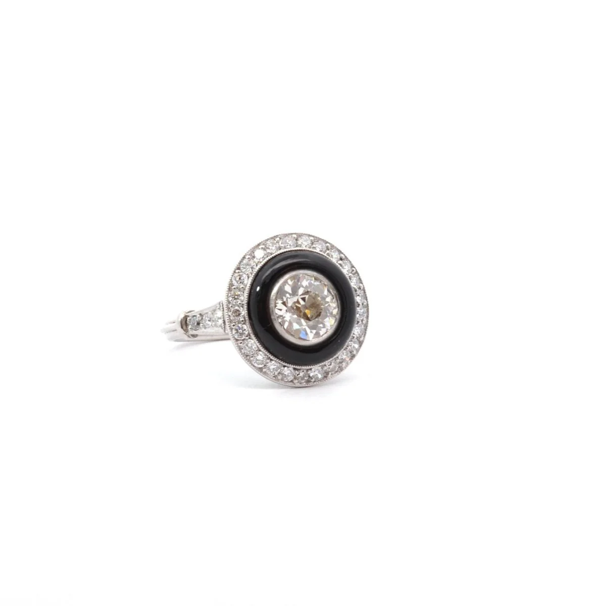 Bague Entourage en platine, onyx et diamants - Image 4