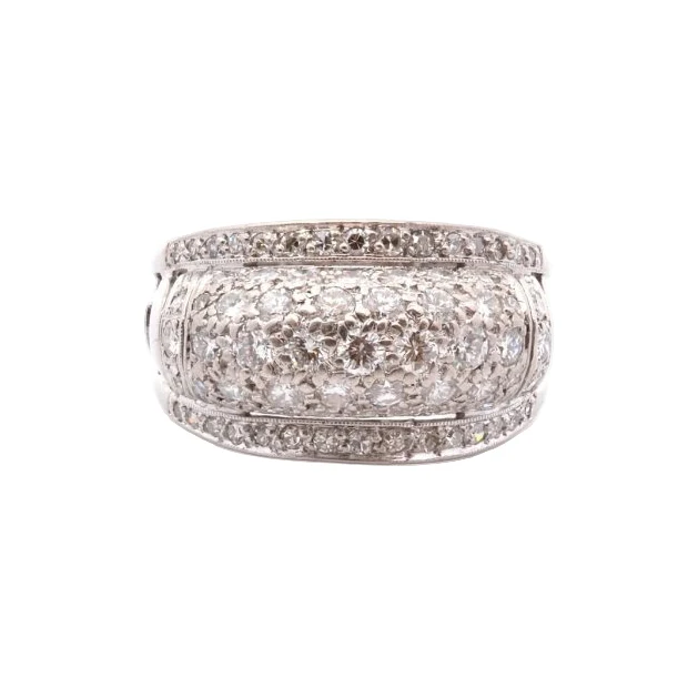 Bague Pavée en or blanc et diamants - Image 2