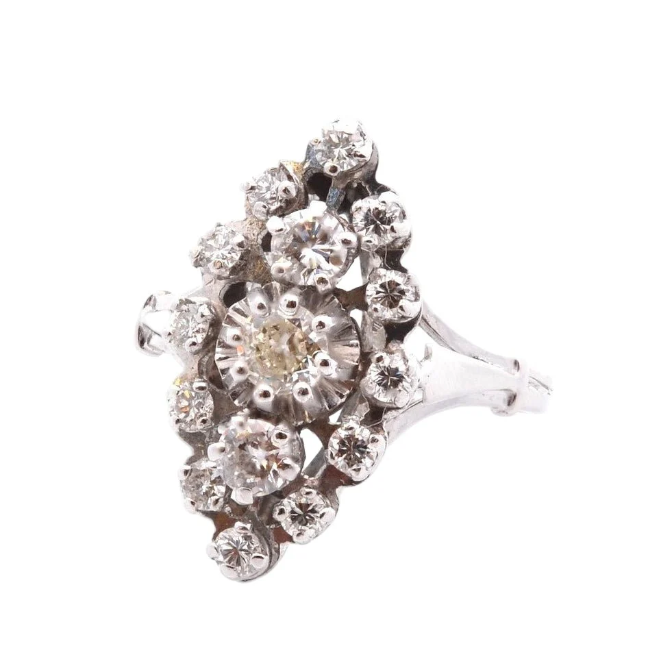 Bague Marquise en or blanc, platine et diamant - Image 2