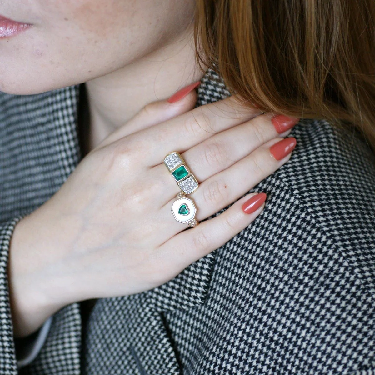 Bague en or jaune, or blanc, émeraude, et diamants - Image 6