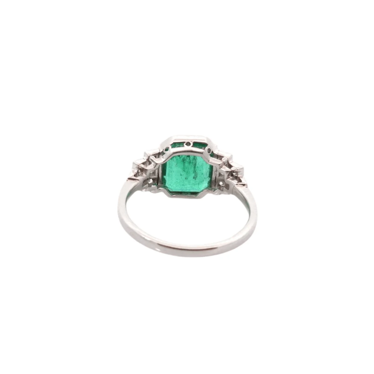 Bague en platine, émeraude et diamants - Image 3