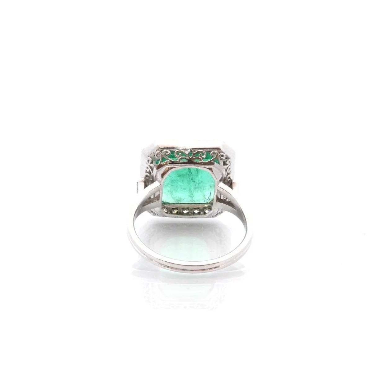 Bague en platine, émeraude et diamants - Image 3