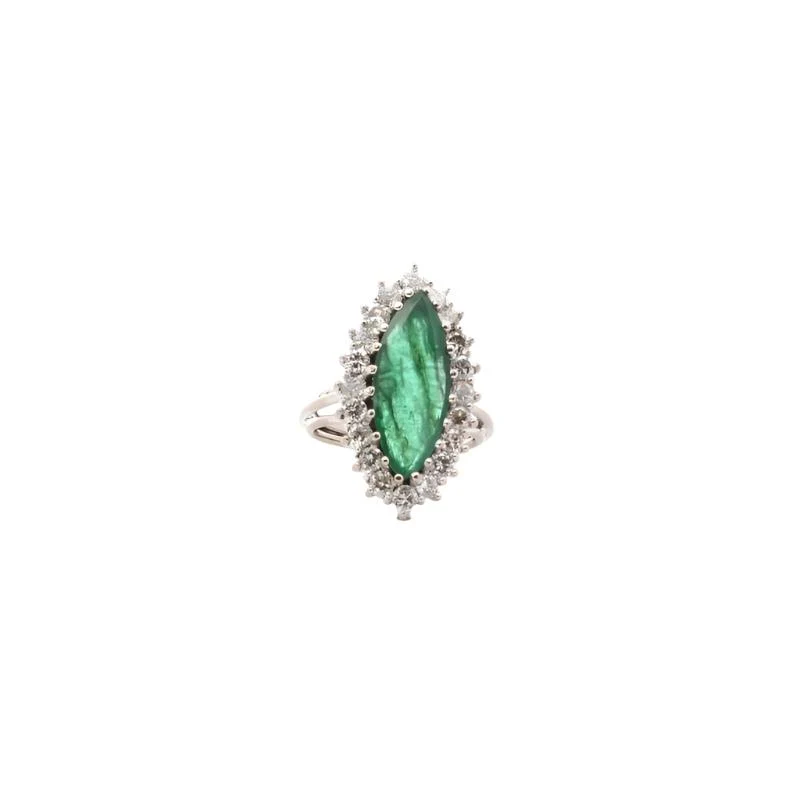 Bague Marquise en or blanc, émeraude et diamants