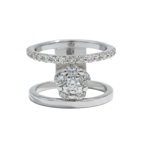 Bague Marguerite en or blanc et diamants