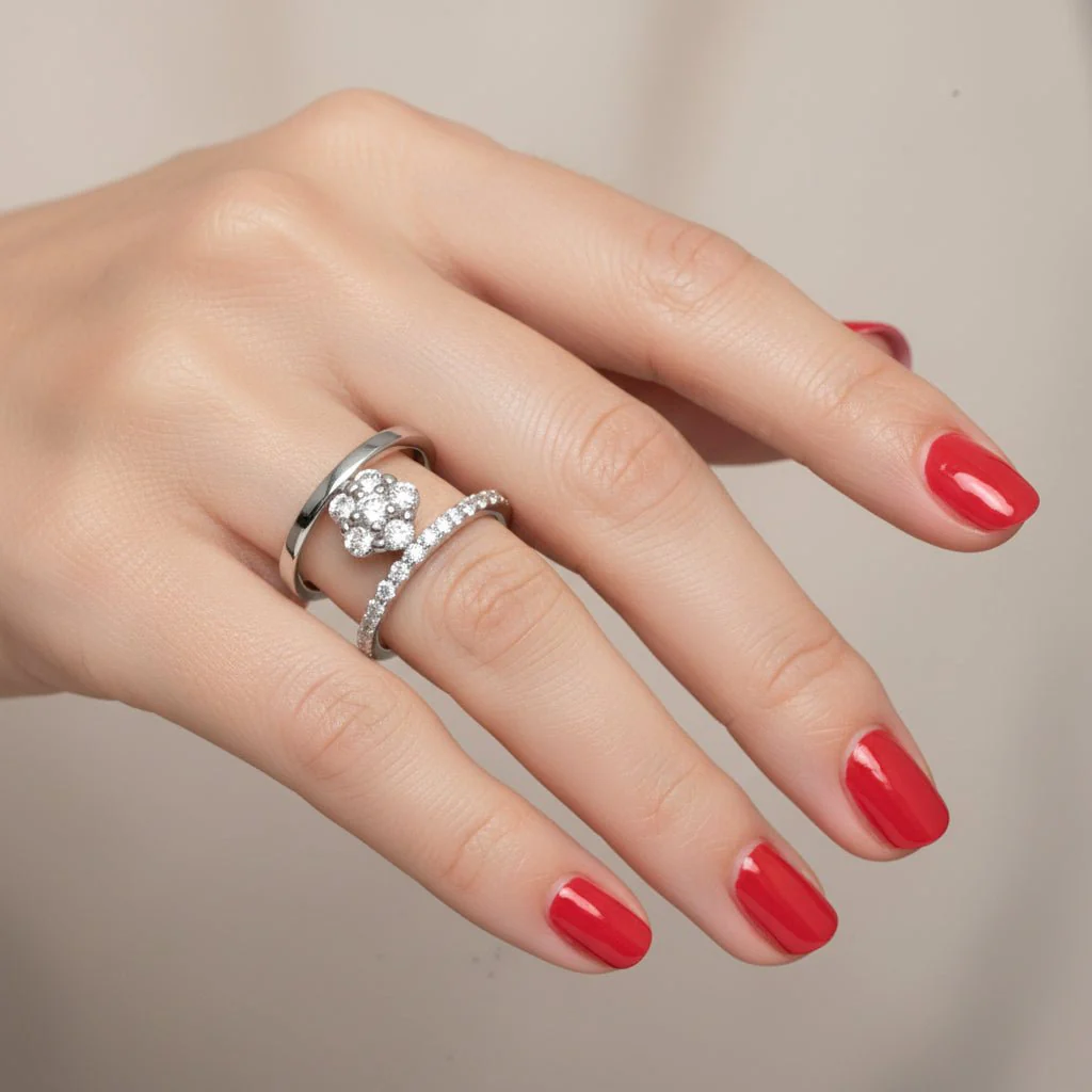 Bague Marguerite en or blanc et diamants - Image 2