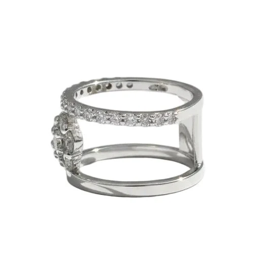 Bague Marguerite en or blanc et diamants - Image 3