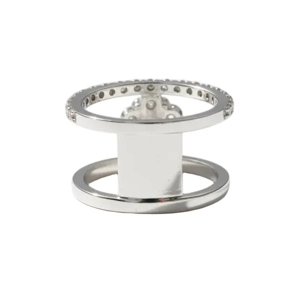 Bague Marguerite en or blanc et diamants - Image 4