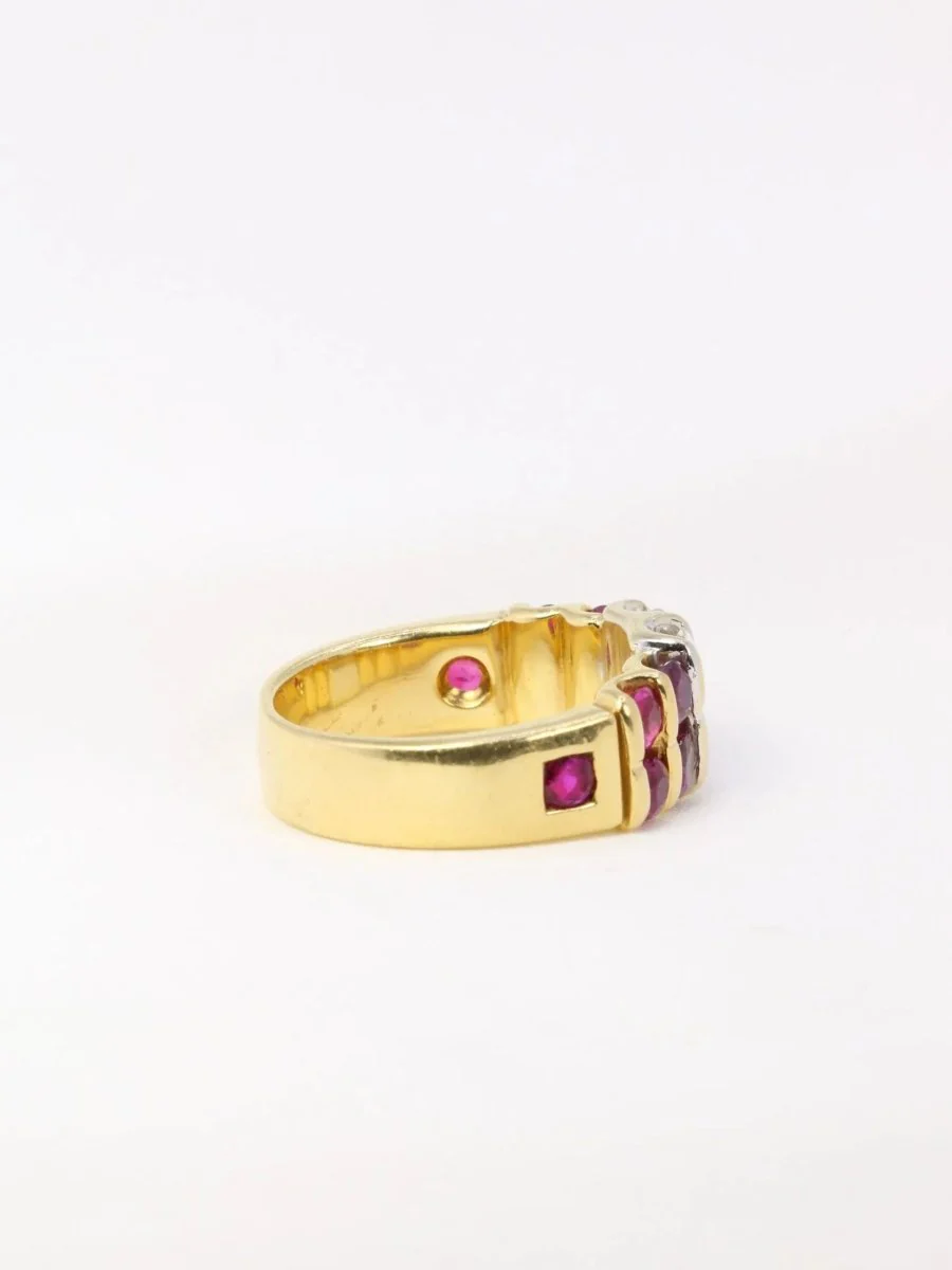 Bague vintage en or, rubis et diamants - Image 6