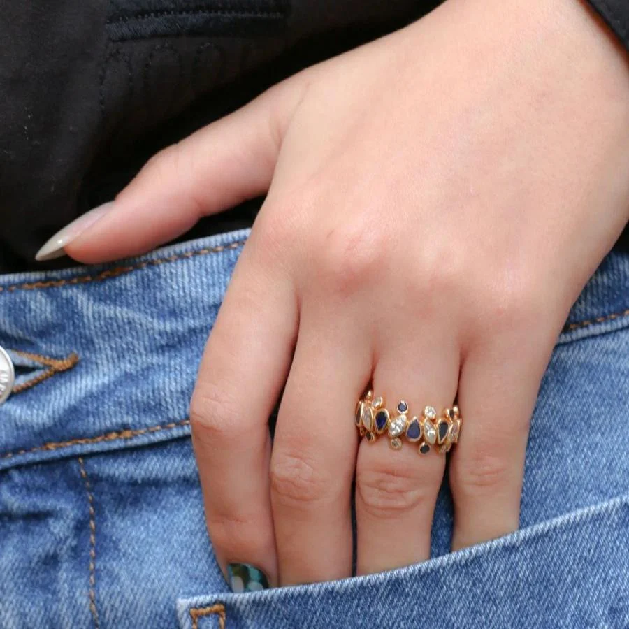 Bague vintage Harry Winston or jaune, saphirs et diamants - Image 2
