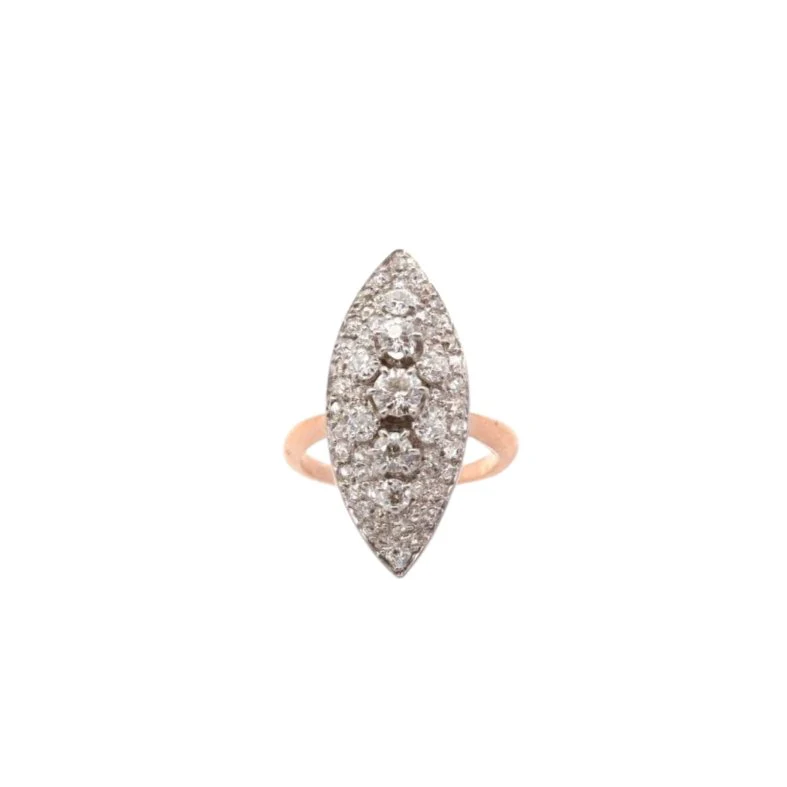 Bague Marquise en platine, diamants et or jaune