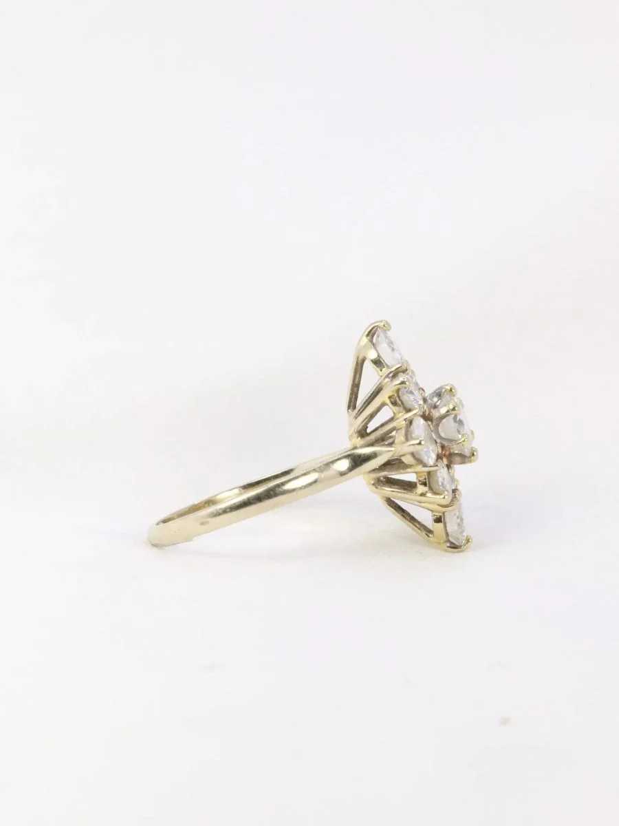 Bague vintage marquise en or blanc et diamants - Image 4