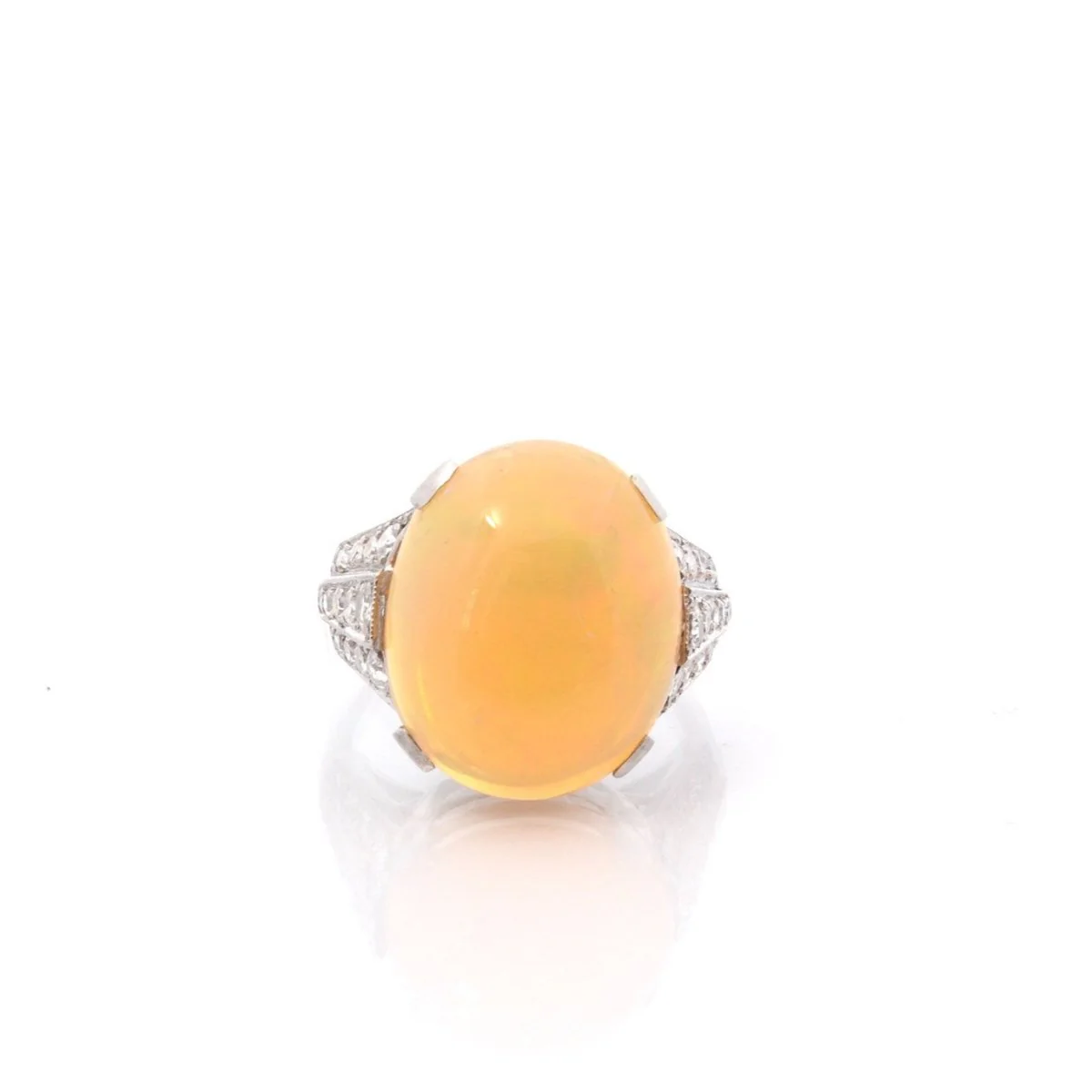 Bague Cocktail en or blanc, opale et diamants