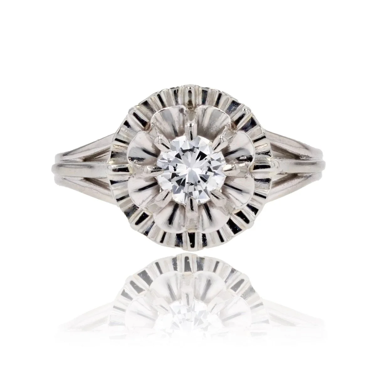 Bague Pompadour en or blanc, platine et diamant
