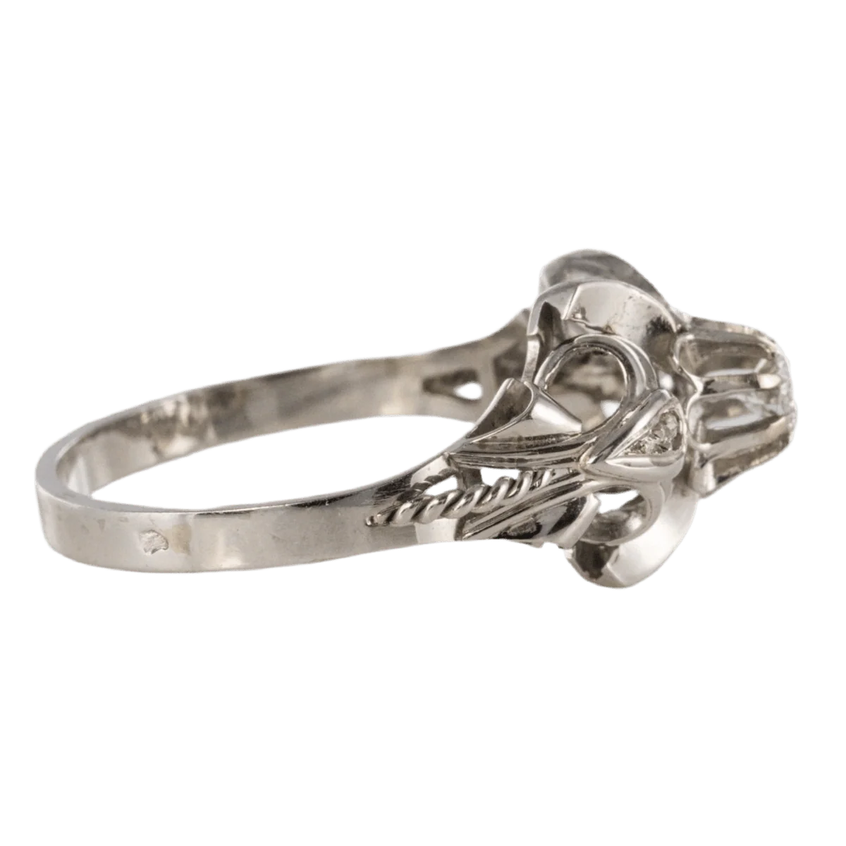 Bague Dôme en or blanc et diamants - Image 5