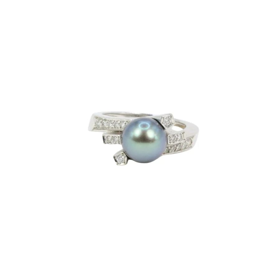Bague vintage en or blanc, diamants et perle de Tahiti