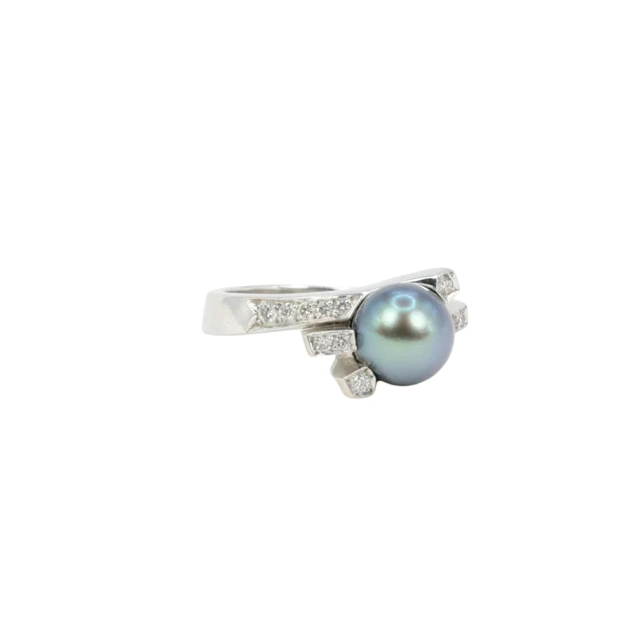 Bague vintage en or blanc, diamants et perle de Tahiti - Image 3