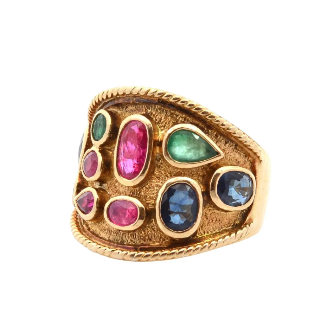 Bague Cocktail en or jaune, saphirs, rubis, et émeraudes - Image 3