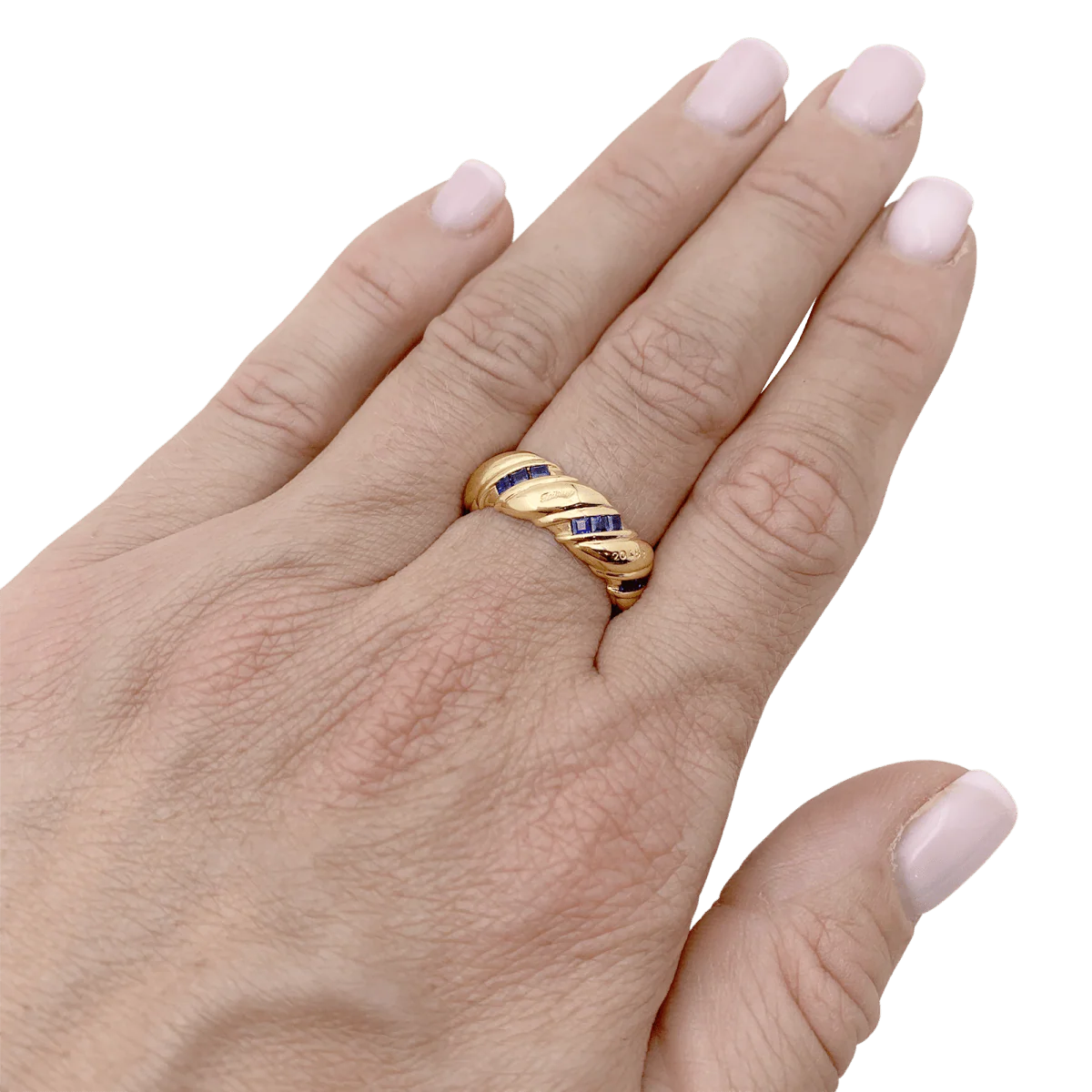 Bague Bandeau POIRAY en or jaune et saphirs - Image 2