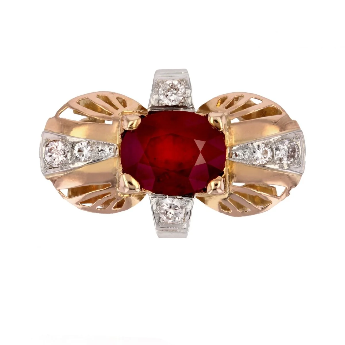 Bague Cocktail en or jaune, rubis et diamants