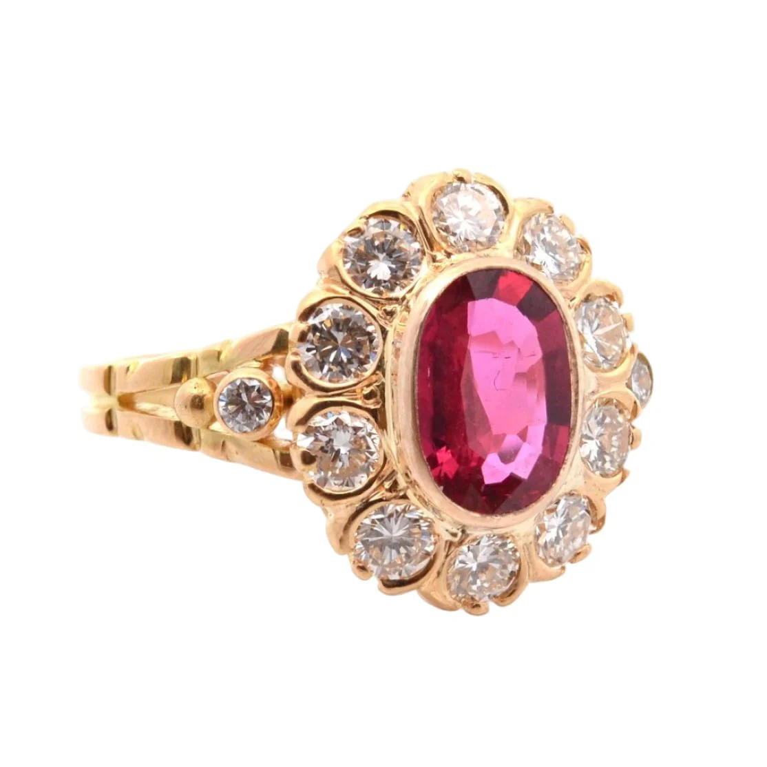 Bague Entourage en or jaune, rubis et diamants - Image 4