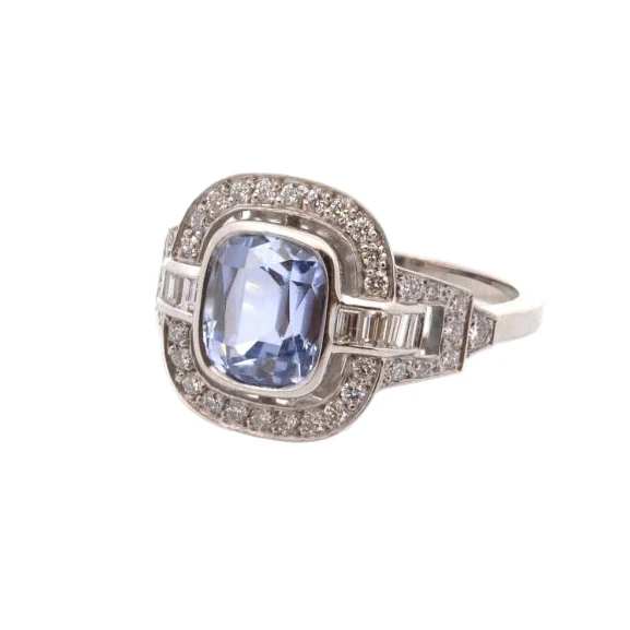 Bague Entourage en platine, saphir, et diamants - Image 3
