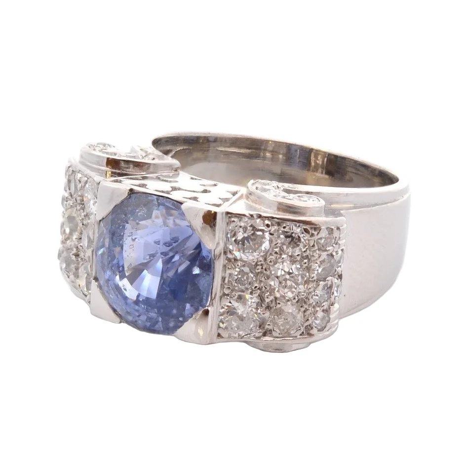 Bague en platine, saphir, et diamants