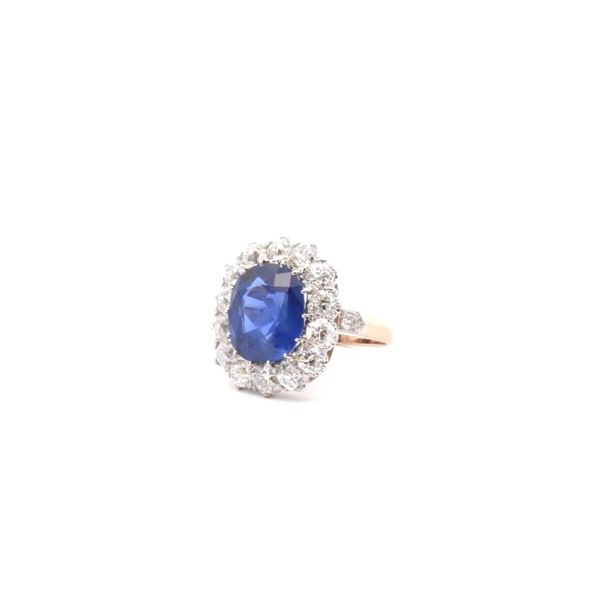 Bague Marguerite en or, platine, saphir et diamants