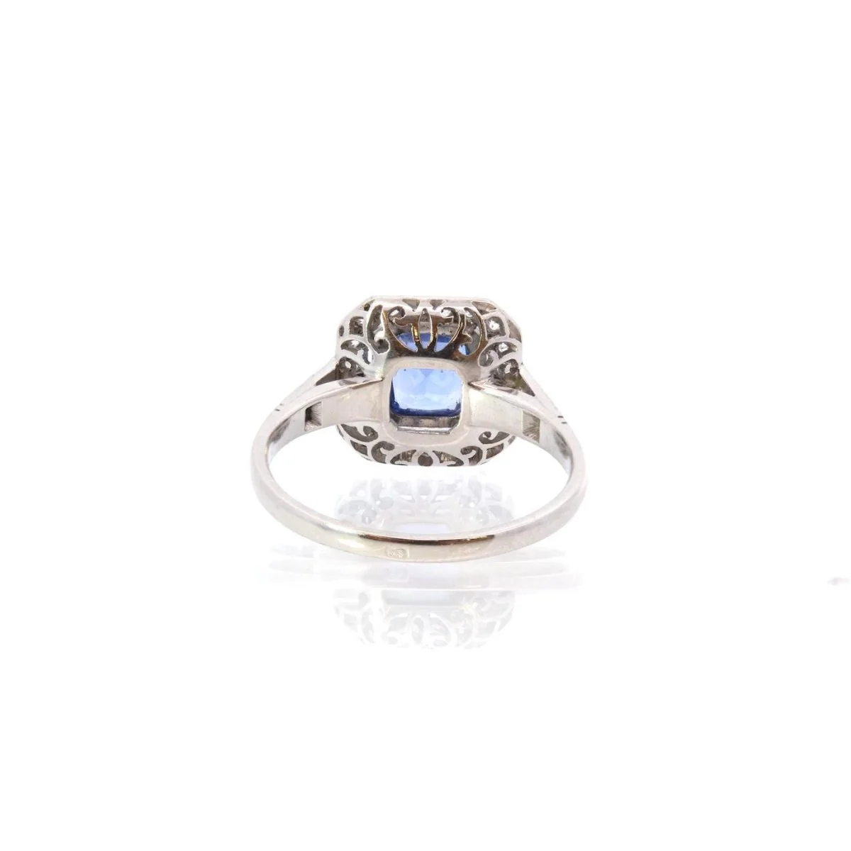 Bague Marguerite en platine, saphir et diamants - Image 4