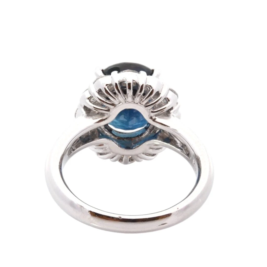Bague Entourage en platine, saphir et diamants - Image 3